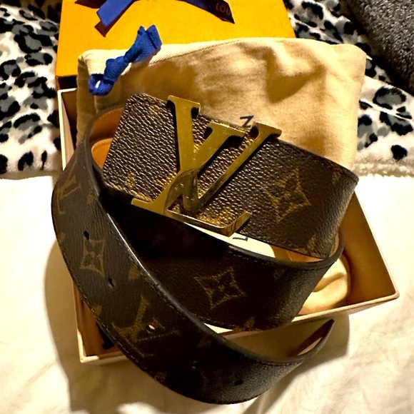 Louis Vuitton Accessories - LV belt